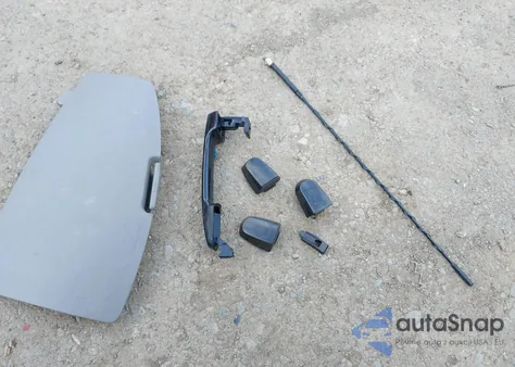 2005 Pontiac Vibe из США, поврежденный, VIN 5Y2SL63825Z481974